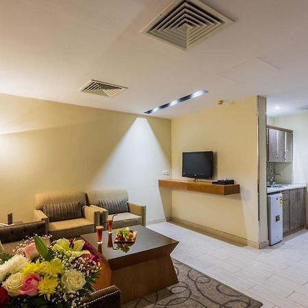Al Muhaidb Al Diwan - Al Olaya Riyad Extérieur photo