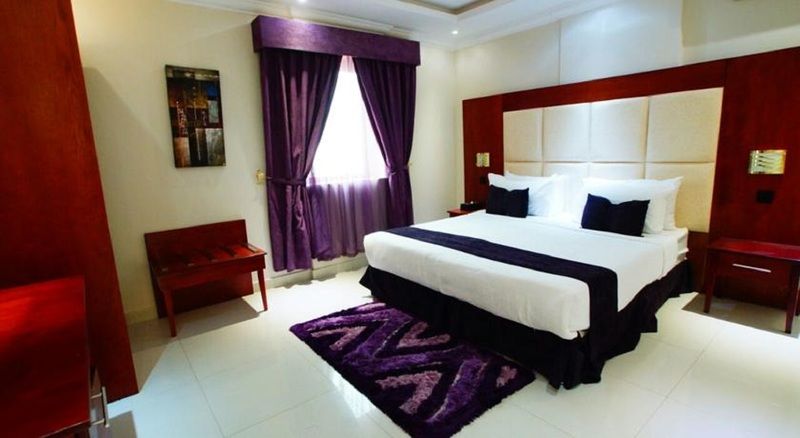 Al Muhaidb Al Diwan - Al Olaya Riyad Extérieur photo