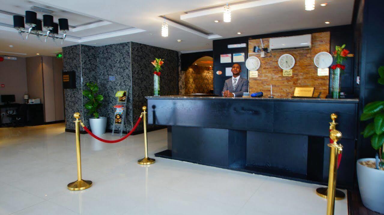 Al Muhaidb Al Diwan - Al Olaya Riyad Extérieur photo