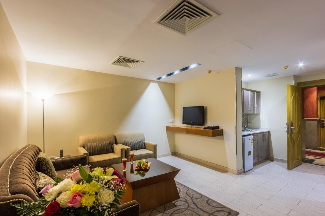 Al Muhaidb Al Diwan - Al Olaya Riyad Extérieur photo