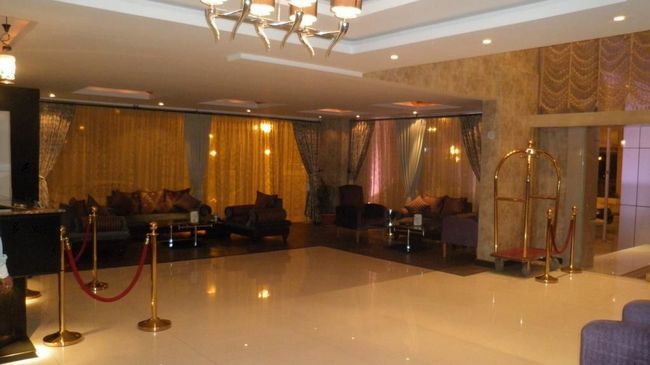 Al Muhaidb Al Diwan - Al Olaya Riyad Extérieur photo